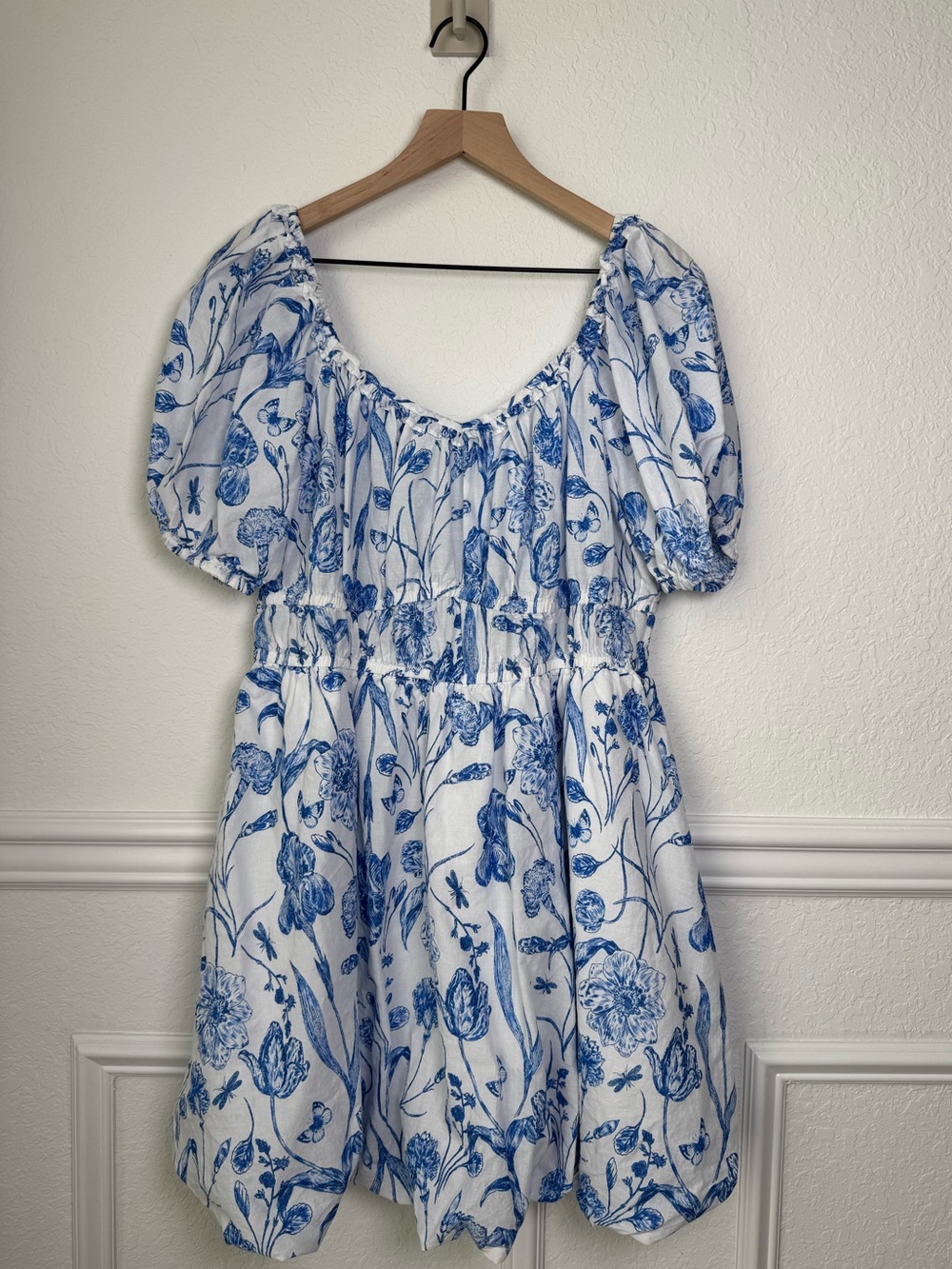 H&M Mini Garden Party Dress with Blue Botanical Floral Print & Puff Sleves
